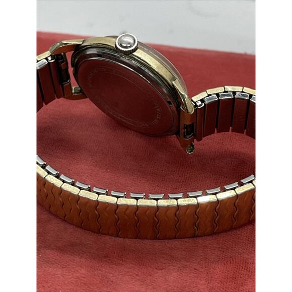 Mens Vintage Helbros Invincible Watch Running Mechanical Stretch - Picture 8 of 11